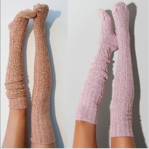 Luxury 🤩 Cable Knit Thigh High socks - Picture 5 of 8